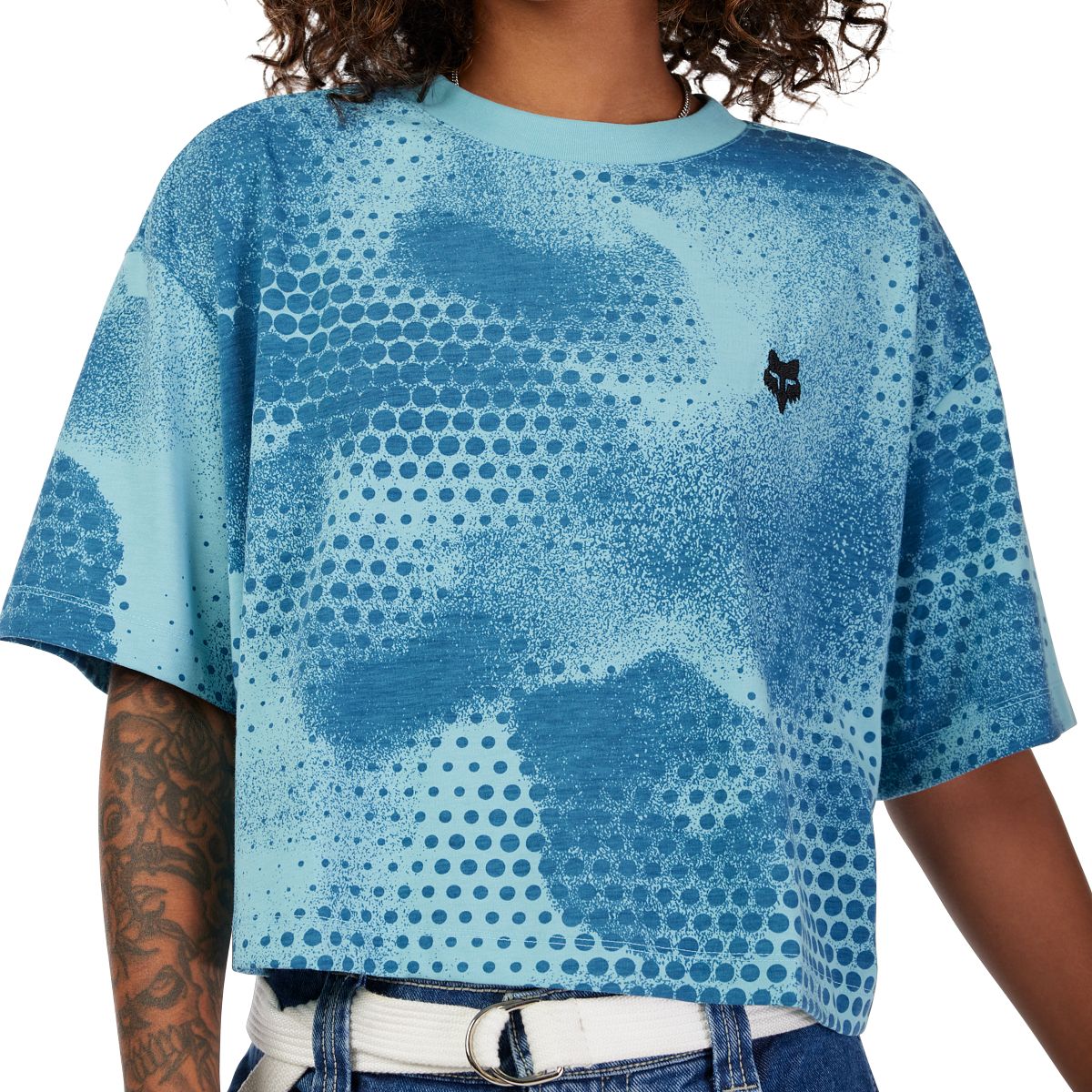 Playera Crop FOX Oversized Tech Aop Mujer - Image 3