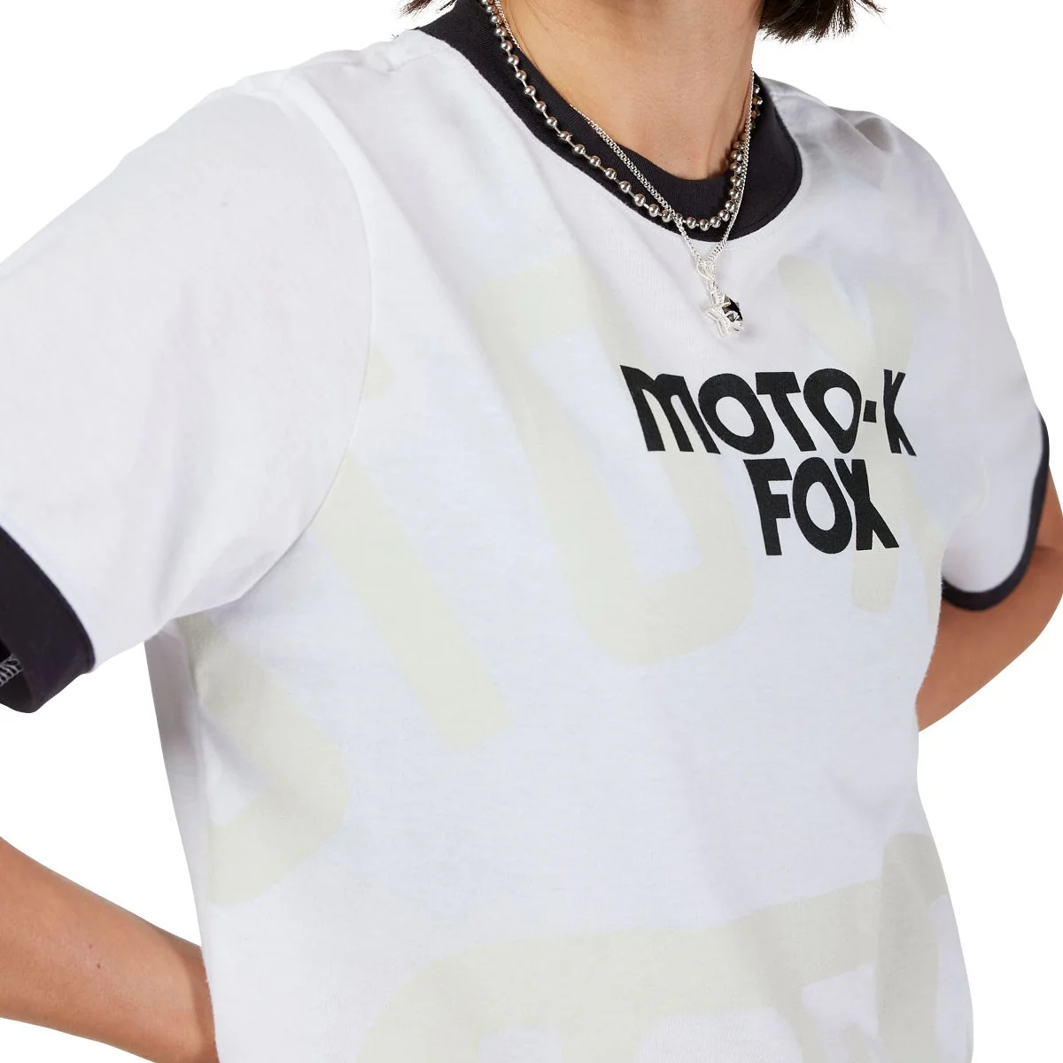 Playera FOX Ringer Circa 74 Mujer Z.E - Image 3